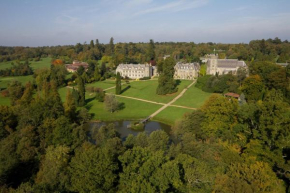 Гостиница Ashdown Park Hotel  Форест Роу